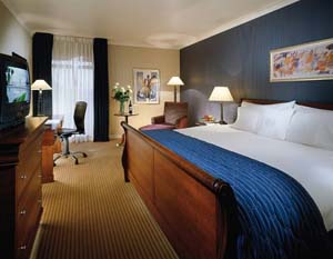 Classic double or twin with private facilities (bath and shower)